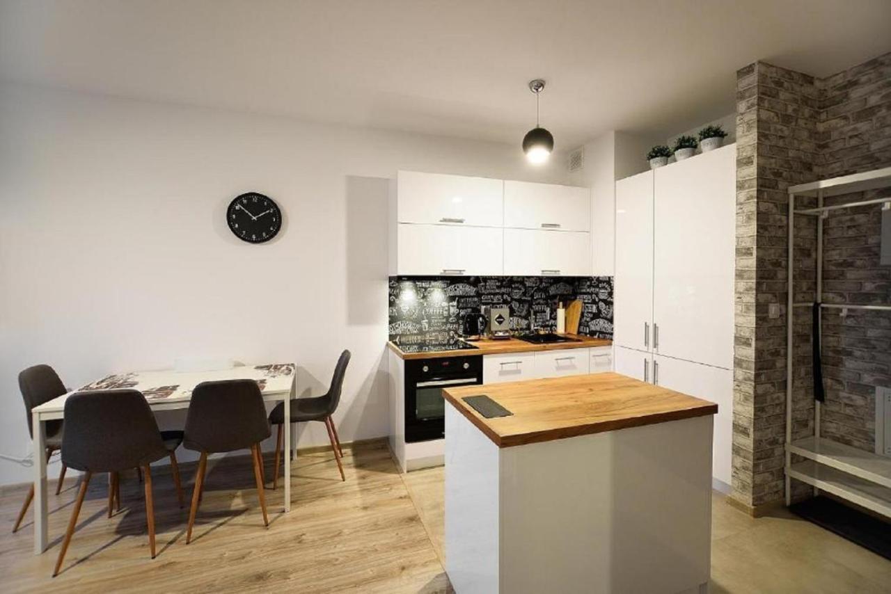 Lumina Luxury Apart On Wroblewskiego Street 우치 외부 사진